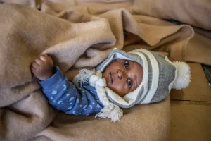 Una de las sobrevivientes más jóvenes a bordo del Geo Barents. Una niña de 4 meses de Costa de Marfil.