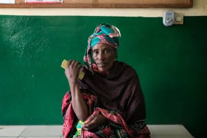 Treating HIV and AIDS in Conakry