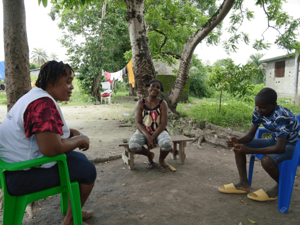 MSF y el Ministerio de Salud de Liberia brindan tratamiento a las personas con epilepsia.