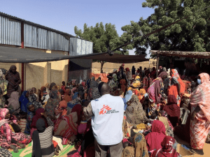 En el campo para personas desplazadas de ZamZam. MSF pedimos una movilización urgente y masiva de la comunidad internacional para salvar vidas en Sudán.