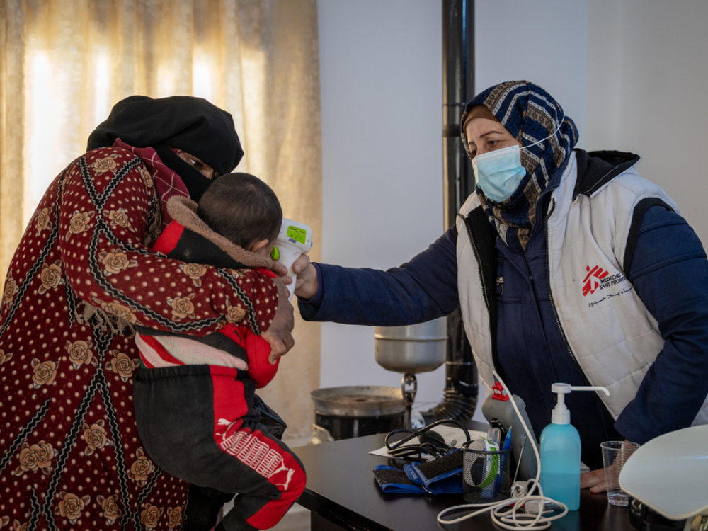 Actividades médicas de MSF en el noroeste de Siria a pesar de los recortes de fondos.