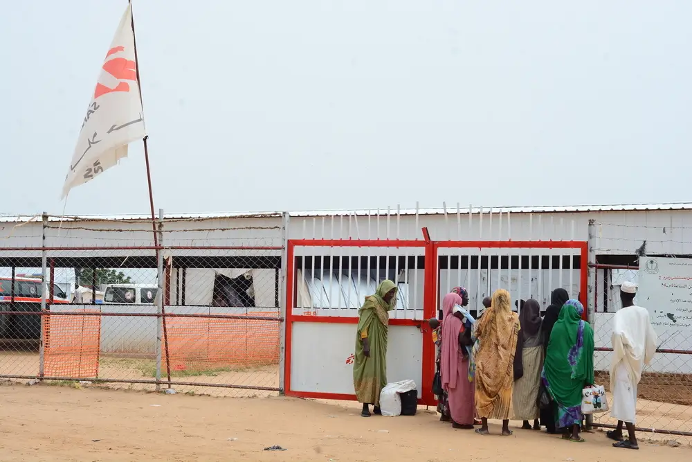 Vista del área de urgencias de la clínica de MSF en el campamento de Zamzam, en Darfur Norte, Sudán.