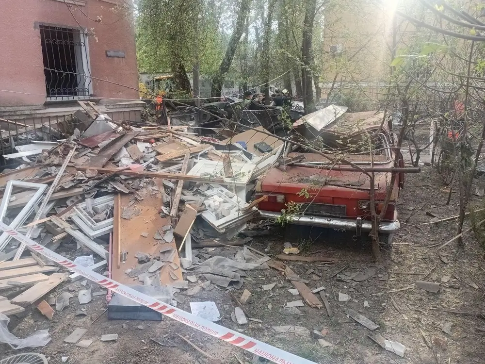 Los implacables bombardeos en Ucrania en abril de 2025 Kiev, 24 de abril, después del ataque.