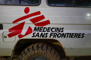 Una camioneta de Médicos Sin Fronteras en Sudán del sur.