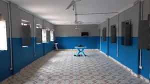 Contrucción de pabellones en la planta baja del Hospital pediátrico, Malakal, Sudán del Sur, 2024.