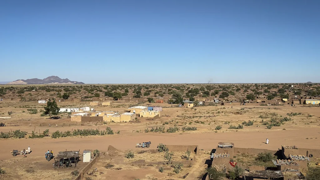 Vista general del paisaje alrededor de Tawila. Ubicada a unos 60 kilómetros de El Fasher. Darfur Norte, Sudán, diciembre de 2024.
