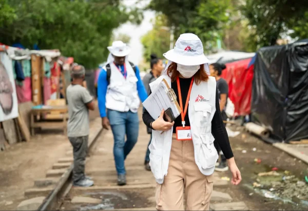 Campamento de personas migrantes en CDMX