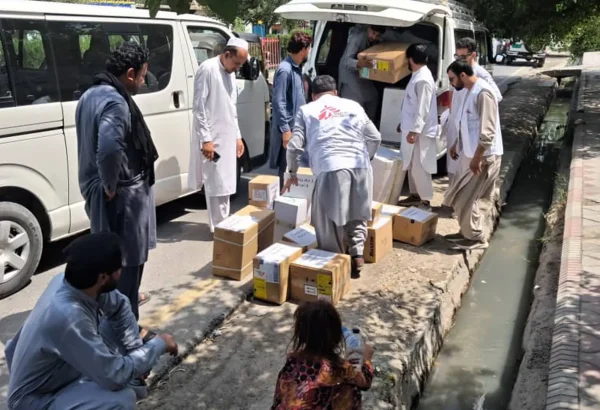 El equipo de MSF ha entregado kits de traumatología y un de atención a heridos a dos hospitales que están atendiendo a heridos por el seísmo. ​ © Ahmadullah Safi/MSF