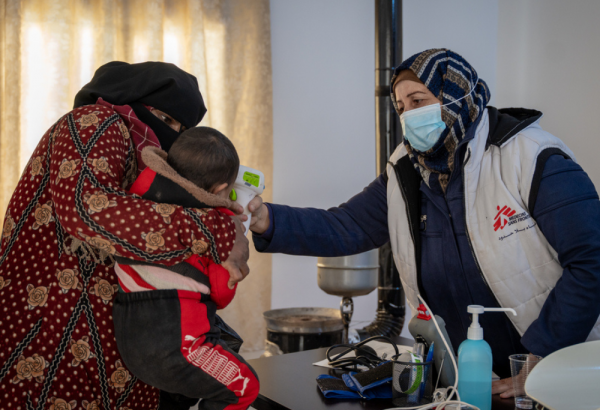 Actividades médicas de MSF en el noroeste de Siria a pesar de los recortes de fondos.