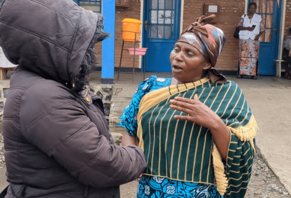 Mujeres en primera línea: desafiar las consecuencias de los conflictos para cuidarse las unas a las otras