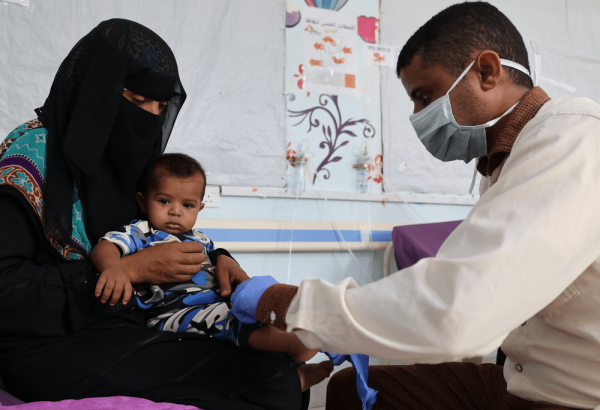 MSF brinda servicios pediátricos en el Hospital Materno Infantil Al-Qanawis, Yemen