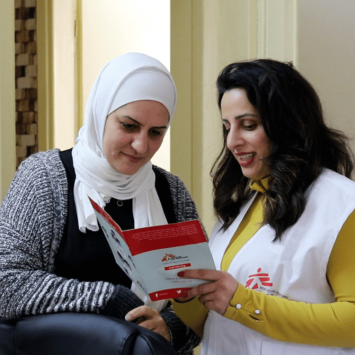 Mujeres en primera línea: desafiar las consecuencias de los conflictos para cuidarse las unas a las otras