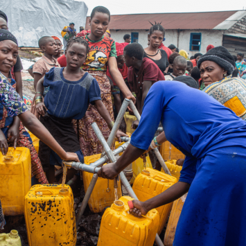 MSF instaló camiones cisterna en diferentes lugares alrededor del Lago Verde, RDC