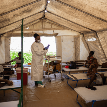 El equipo de MSF atiende a pacientes con cólera en Haití