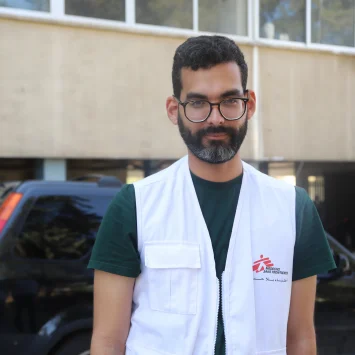 Luis Montenegro, médico nicaragüense que trabaja con Médicos Sin Fronteras en Líbano.