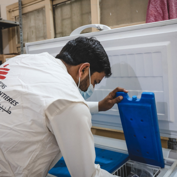 Vacunación contra COVID-19 en Karachi, Pakistán