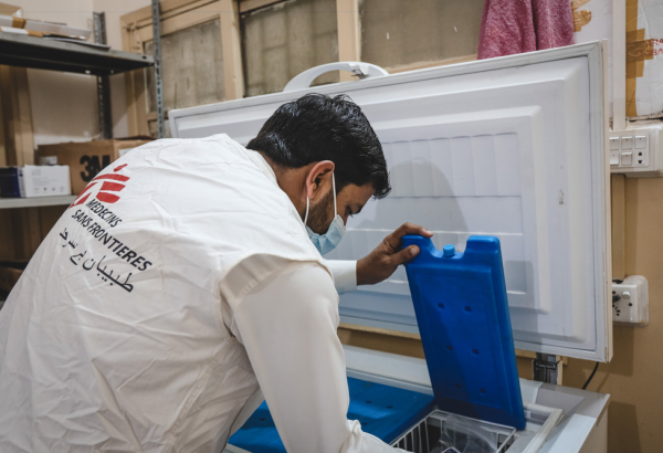 Vacunación contra COVID-19 en Karachi, Pakistán