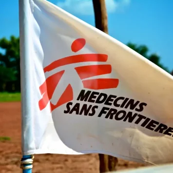 Una bandera de MSF en Agok, Sudán del Sur, julio de 2014. © Valérie Batselaere/MSF