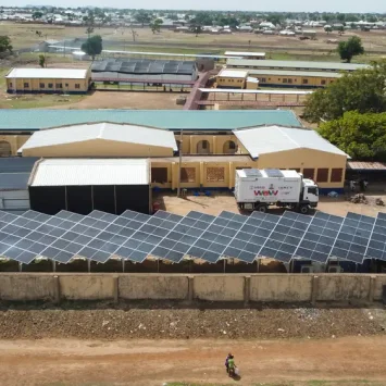 La transición de MSF a la energía solar ayudará a salvaguardar la salud y el medio ambiente.