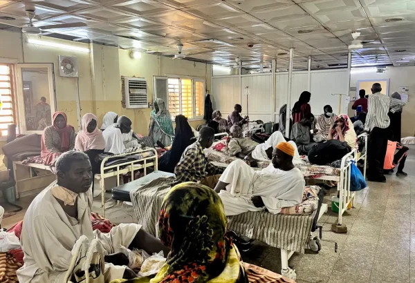 Vista de la concurrida sala de urgencias del hospital Al-Nao, apoyado por MSF en Omdurmán. Estado de Jartum, Sudán, marzo de 2025.
