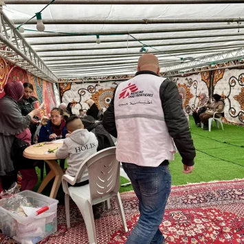 Un equipo de Médicos Sin Fronteras brindando atención en el norte de Cisjordania.