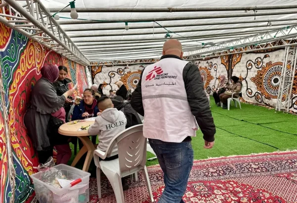 Un equipo de Médicos Sin Fronteras brindando atención en el norte de Cisjordania.