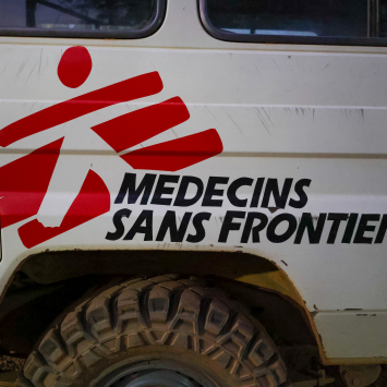 Una camioneta de Médicos Sin Fronteras en Sudán del sur.
