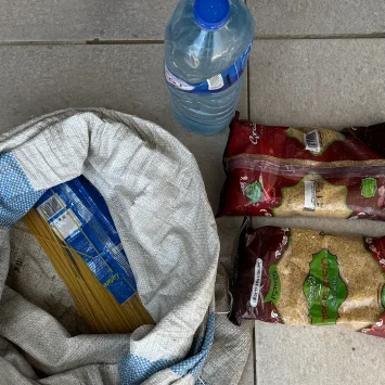 El plan de distribución de alimentos en Gaza obliga a los palestinos a elegir entre obtener comida o morir.