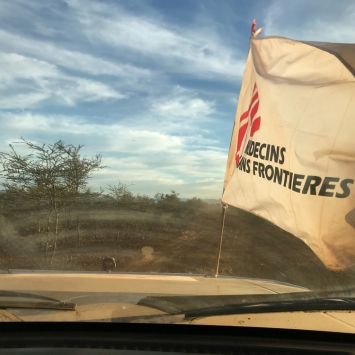 Foto de archivo: una clínica móvil de MSF en Madgascar. © Djann Jutzeler/MSF