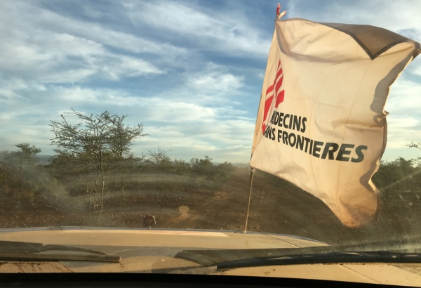 Foto de archivo: una clínica móvil de MSF en Madgascar. © Djann Jutzeler/MSF