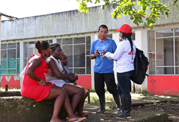 Displacement in Roberto Payán