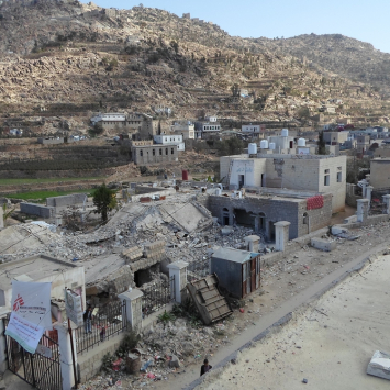 Yemen.Shiara hospital bleeding after attack.