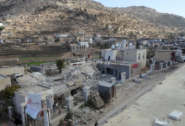 Yemen.Shiara hospital bleeding after attack.