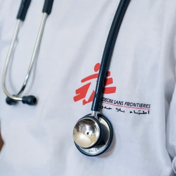 Am Timan, Chad 2015 Moussa Algoni, (enfermero y líder del equipo médico de 2015 en Am Timan de la República Centroafricana)