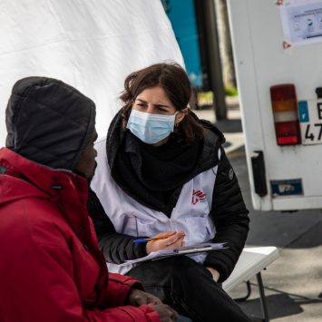 Coronavirus: MSF's mobile clinic for vulnerable groups