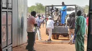 Apoyamos al hospital del Ministerio de Salud en la localidad de Abyei, que hasta ahora ha recibido a 80 pacientes con heridas de bala.
