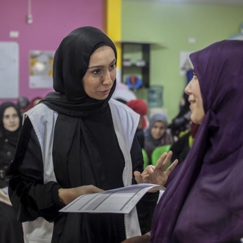 wafaa_sharif_working_at_the_maternity_ward_in_burj_al-barajneh